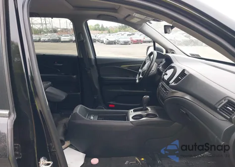 2019 Honda Pilot Ex-L z USA, uszkodzony, nr VIN 5FNYF6H5XKB011208